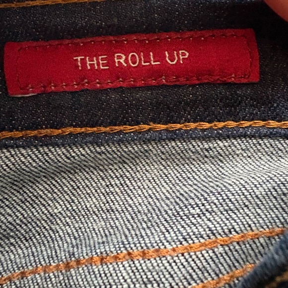 Lucky brand handcrafted woman’s the rollup denim dark wash shorts size 2/26 used - Picture 6 of 7